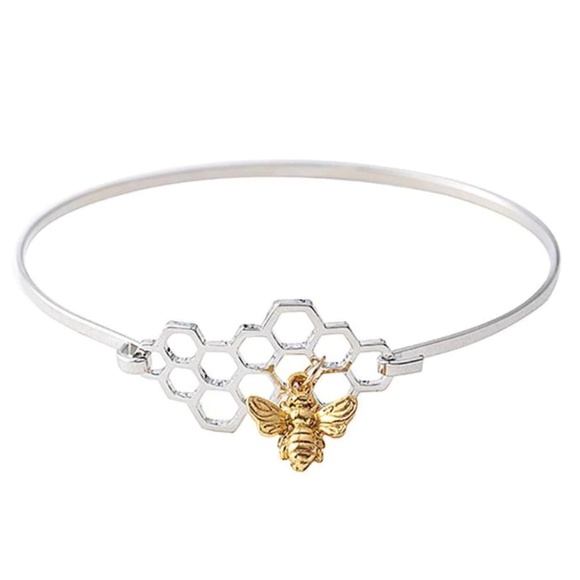 Jewelry - Honeycomb Bee Charm Bracelet